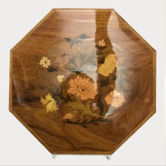 VINTAGE REUGE OCTAGONAL MUSIC BOX - GODFATHER THEME